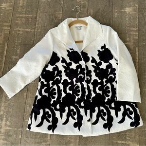 Grace Chuang Swing Flower Appliqué Jacket Black & White Small